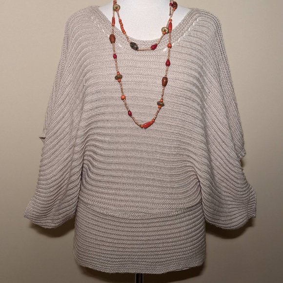 Koby Knit Cream Relaxed Sweater. Medium size. - Picture 5 of 14